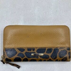 Burberry Giraffe Animal Print Zip Wallet Leather Continental COA